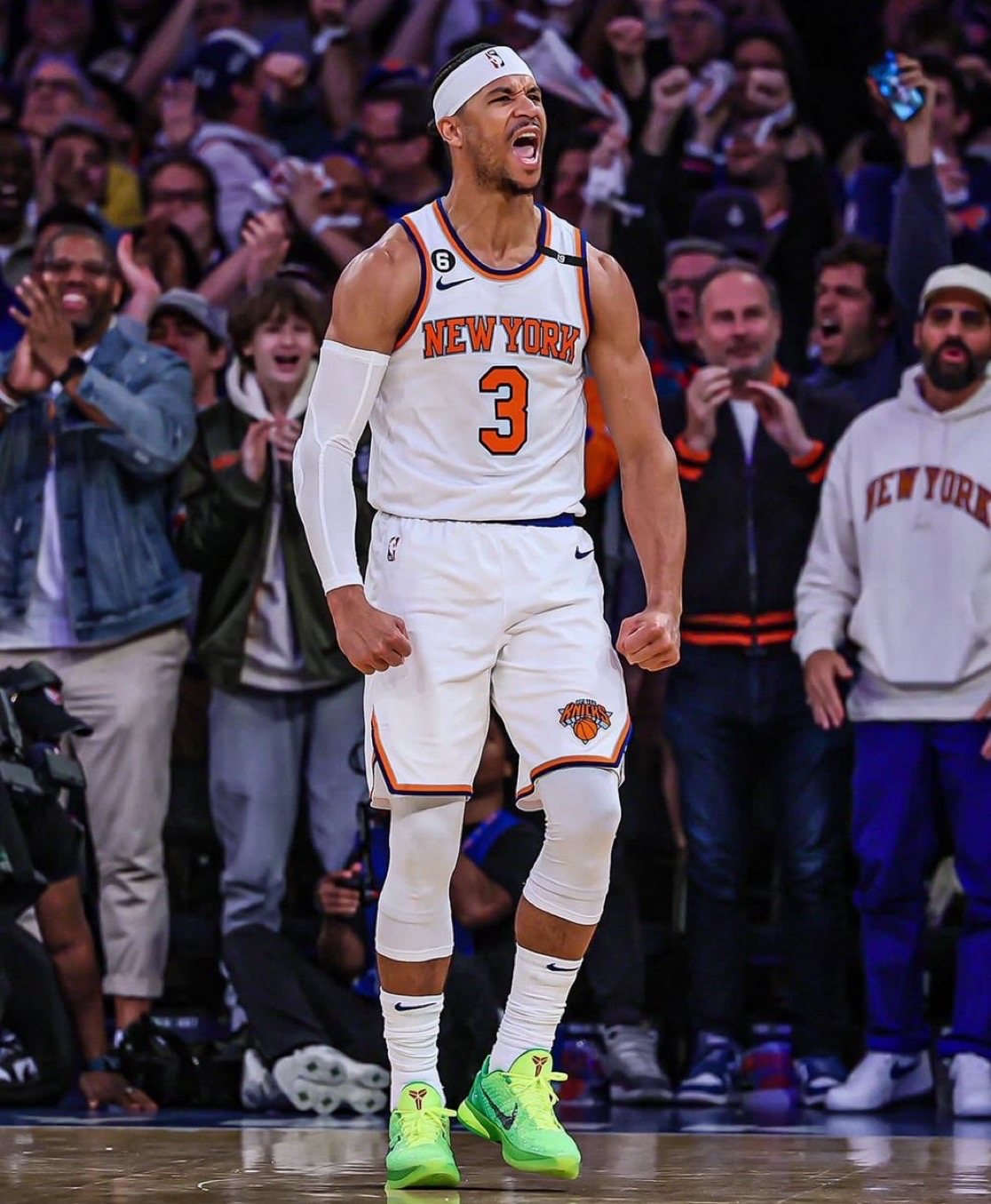 包含纽约尼克斯训练开放日，赛前造点机会引欢呼，NBA常规赛在即，训练强度明显提升的词条