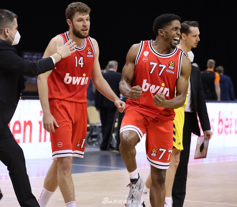 包含夏洛特黄蜂迎欧篮联关键赛；集结日状态回暖；质疑声仍在；心理建设被强调的词条